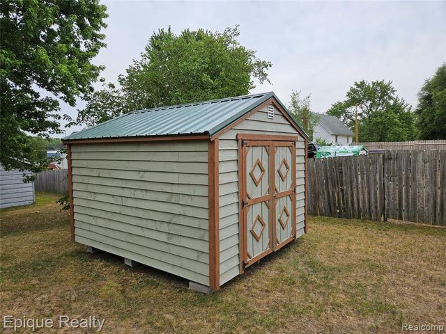 616 Crawford Street, Belding, MI 48809