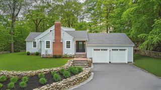 315 Maple Ave, Shrewsbury, MA 01545