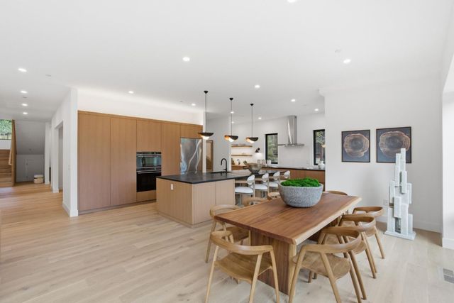 275 Hubbard Avenue, Redwood City, CA 94062