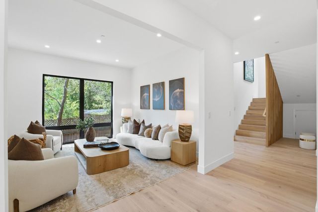 275 Hubbard Avenue, Redwood City, CA 94062