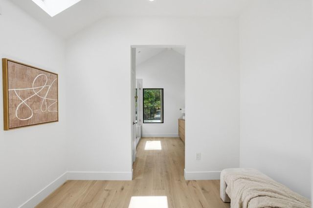 275 Hubbard Avenue, Redwood City, CA 94062
