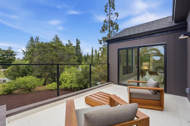 275 Hubbard Avenue, Redwood City, CA 94062