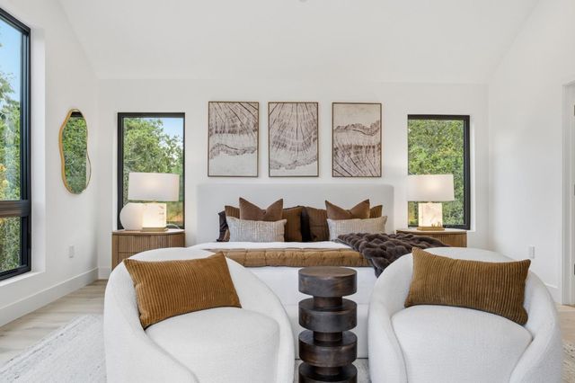 275 Hubbard Avenue, Redwood City, CA 94062