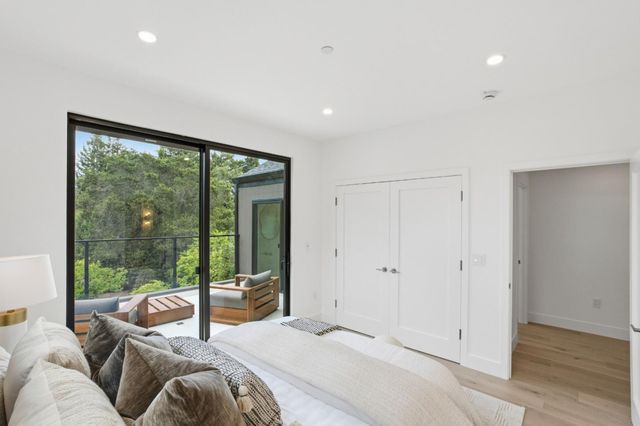 275 Hubbard Avenue, Redwood City, CA 94062