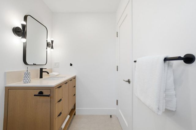 275 Hubbard Avenue, Redwood City, CA 94062