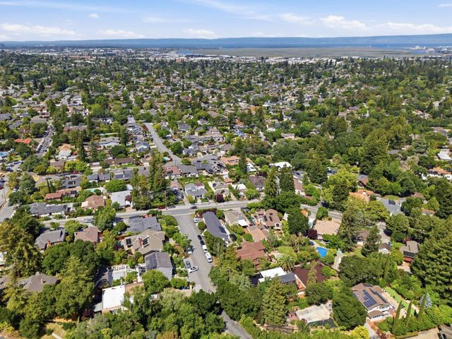 275 Hubbard Avenue, Redwood City, CA 94062