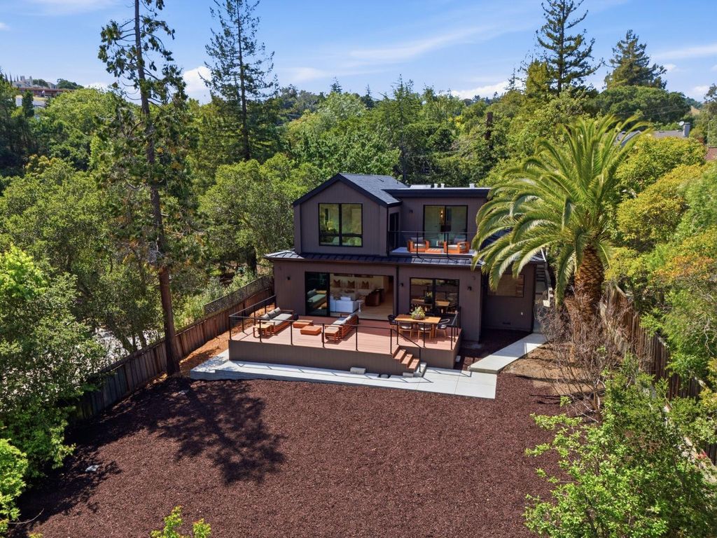 275 Hubbard Avenue, Redwood City, CA 94062