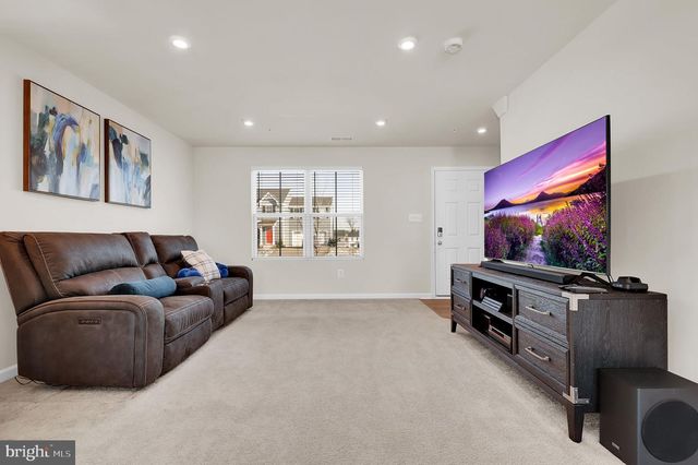 71 CHARLOTTE ST, Hagerstown, MD 21740