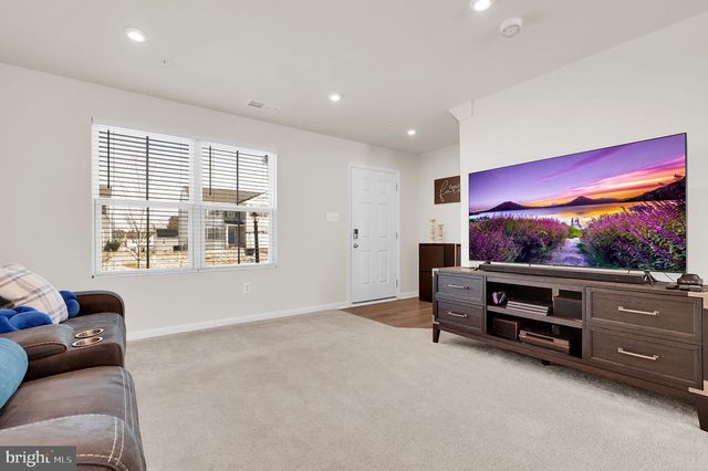 71 CHARLOTTE ST, Hagerstown, MD 21740