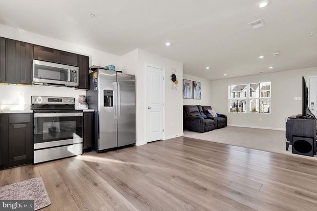 71 CHARLOTTE ST, Hagerstown, MD 21740