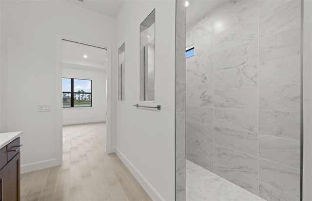 4826 EMPIRE LANDING RUN, Lakewood Ranch, FL 34211