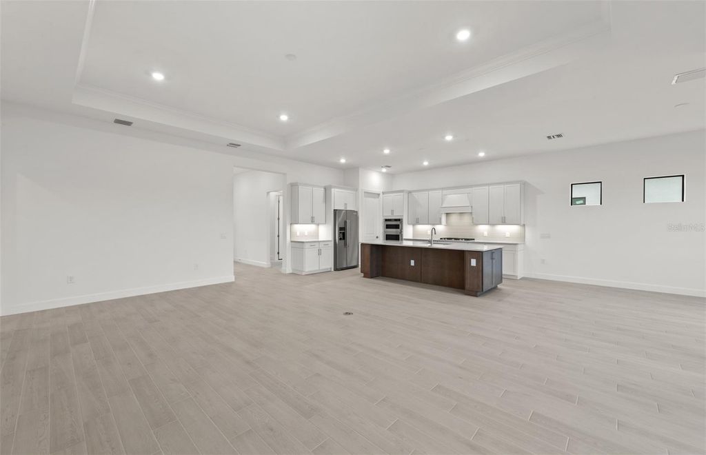 Image 13 of property listing at 4826 EMPIRE LANDING RUN, Lakewood Ranch, FL 34211