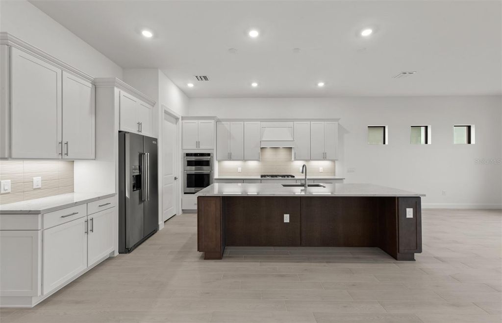 Image 16 of property listing at 4826 EMPIRE LANDING RUN, Lakewood Ranch, FL 34211