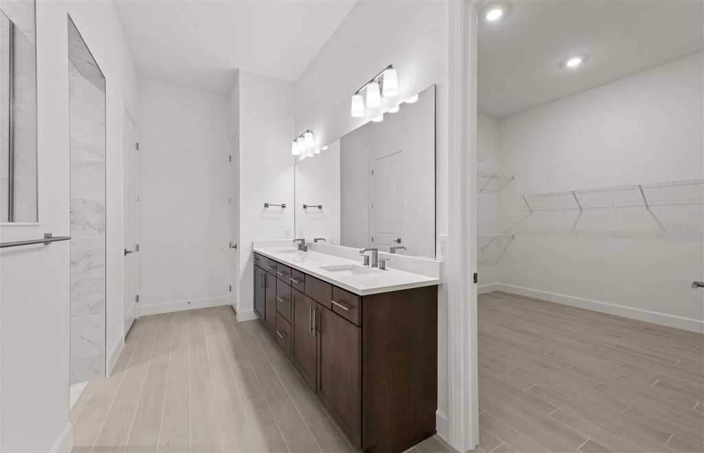 Image 26 of property listing at 4826 EMPIRE LANDING RUN, Lakewood Ranch, FL 34211