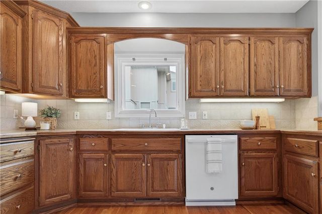 8600 N Richmond Avenue, Kansas City, MO 64157