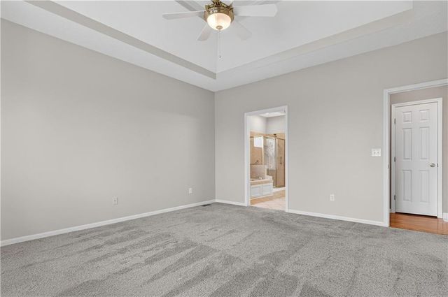 8600 N Richmond Avenue, Kansas City, MO 64157