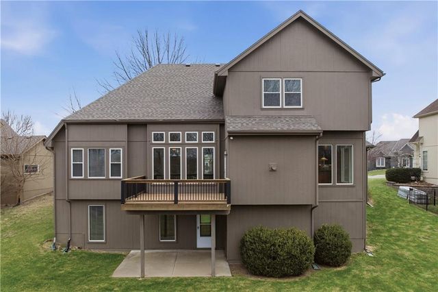 8600 N Richmond Avenue, Kansas City, MO 64157