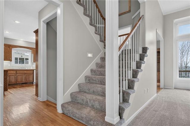 8600 N Richmond Avenue, Kansas City, MO 64157