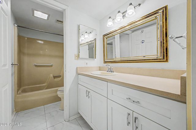 3033 E DEVONSHIRE Avenue 1021, Phoenix, AZ 85016