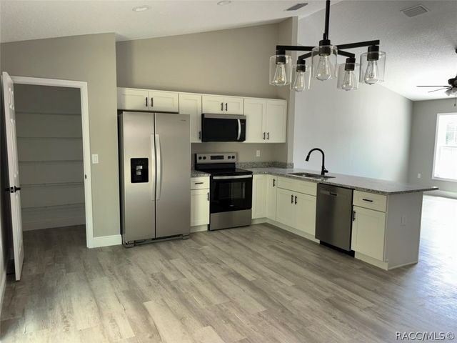 11029 N Tigerwood Terrace, Dunnellon, FL 34434