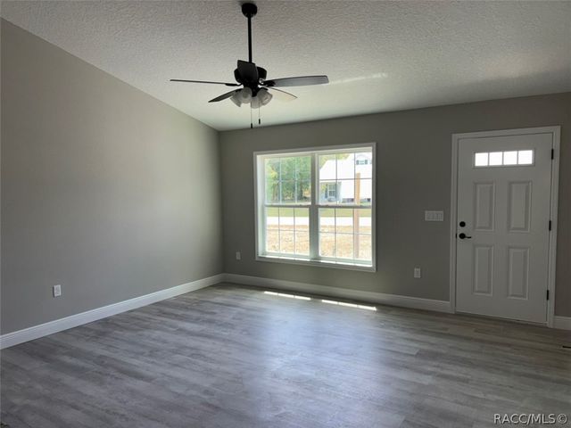 11029 N Tigerwood Terrace, Dunnellon, FL 34434