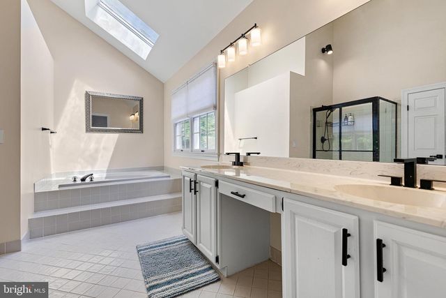 19 WITHERS WAY, Hockessin, DE 19707