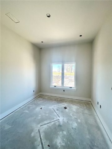 1442 NW Bella Vista Road, Bentonville, AR 72712