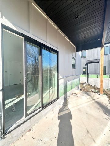 1442 NW Bella Vista Road, Bentonville, AR 72712