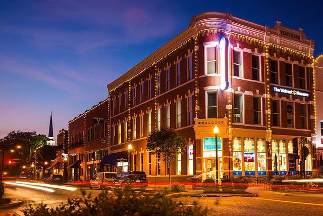 1442 NW Bella Vista Road, Bentonville, AR 72712