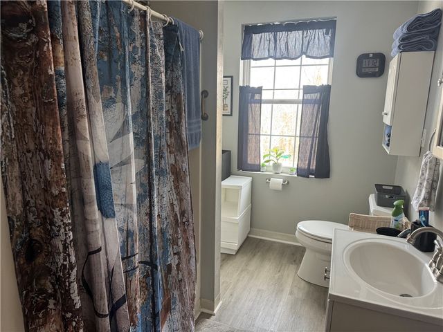 189 Hicks Rd, Penn Twp, PA 16053