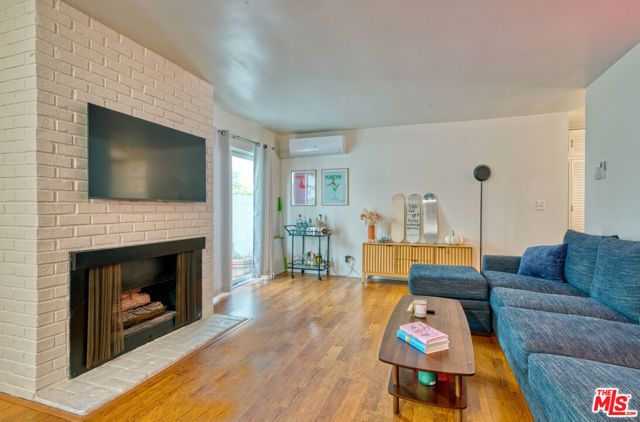 1524 Berkeley Street 5, Santa Monica, CA 90404