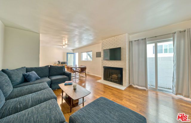 1524 Berkeley Street 5, Santa Monica, CA 90404