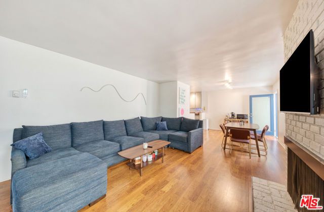 1524 Berkeley Street 5, Santa Monica, CA 90404