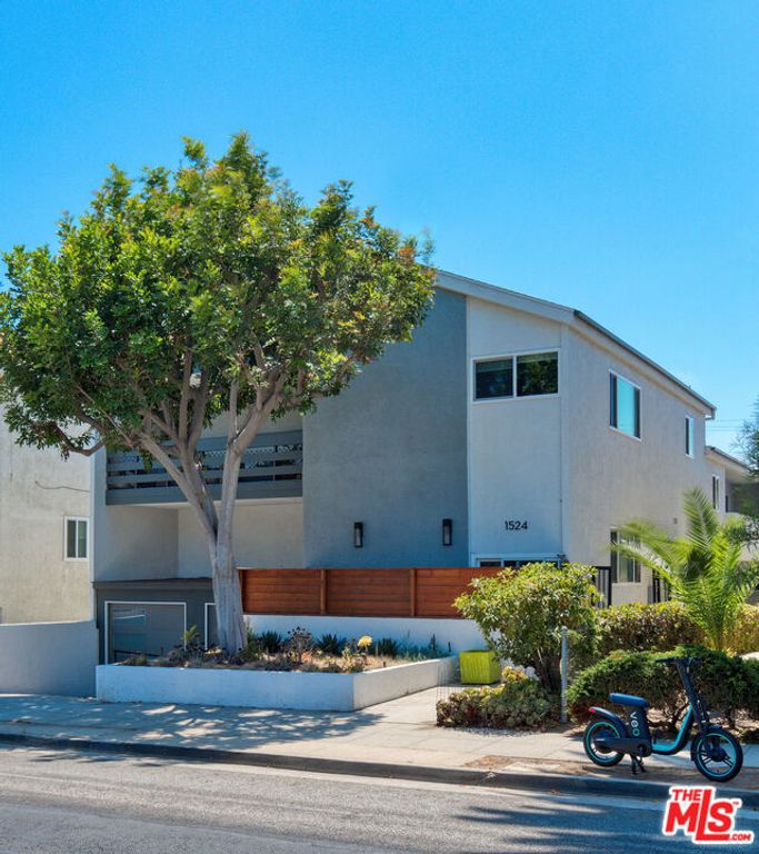 1524 Berkeley Street 5, Santa Monica, CA 90404