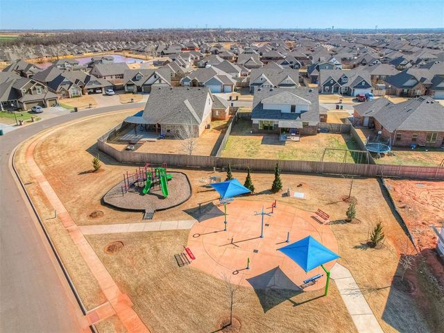 11125 SW 32nd Street, Yukon, OK 73099