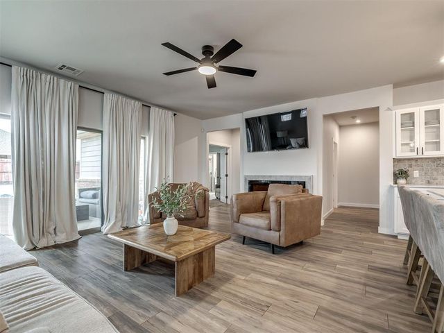 11125 SW 32nd Street, Yukon, OK 73099