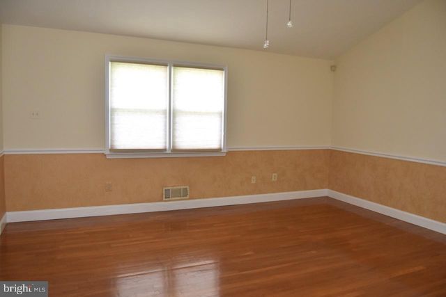 6820 CHEROKEE DR, Baltimore, MD 21209