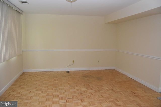 6820 CHEROKEE DR, Baltimore, MD 21209