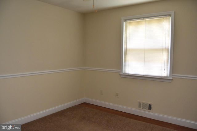 6820 CHEROKEE DR, Baltimore, MD 21209