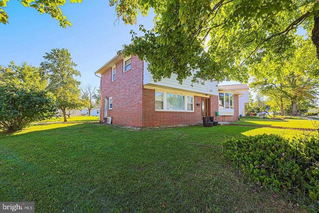 6820 CHEROKEE DR, Baltimore, MD 21209