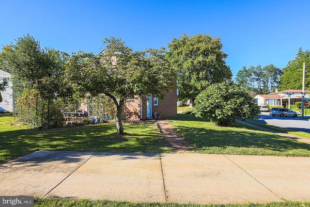 6820 CHEROKEE DR, Baltimore, MD 21209