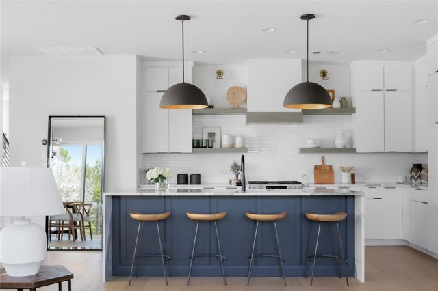 7809 Old Bee Caves RD 17, Austin, TX 78735