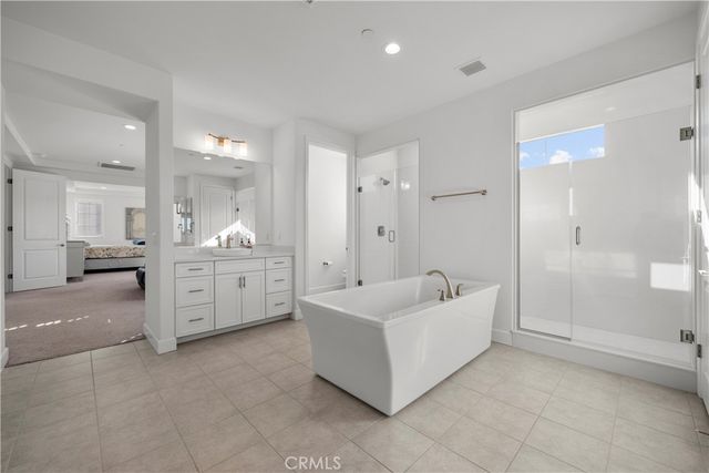 8327 N Mariposa Court, Canoga Park, CA 91304