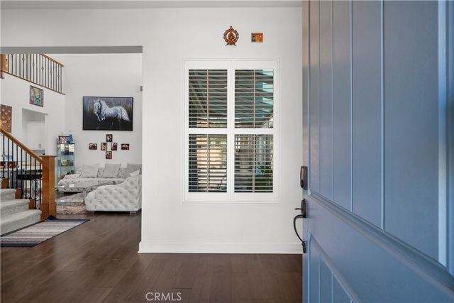 8327 N Mariposa Court, Canoga Park, CA 91304