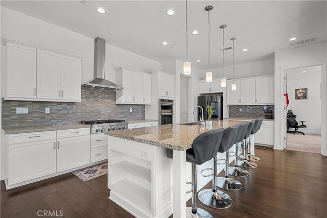 8327 N Mariposa Court, Canoga Park, CA 91304