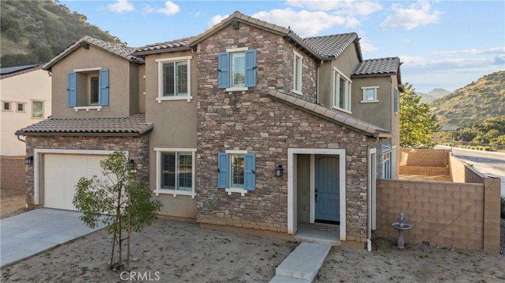 Image 1 of property listing at 8327 N Mariposa Court, Canoga Park, CA 91304