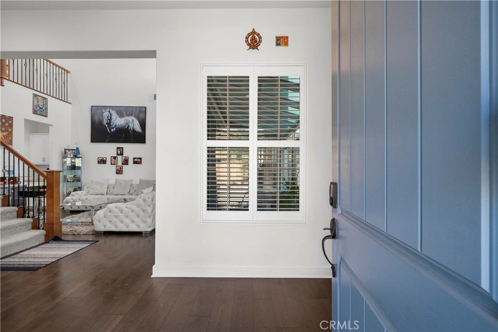 Image 26 of property listing at 8327 N Mariposa Court, Canoga Park, CA 91304