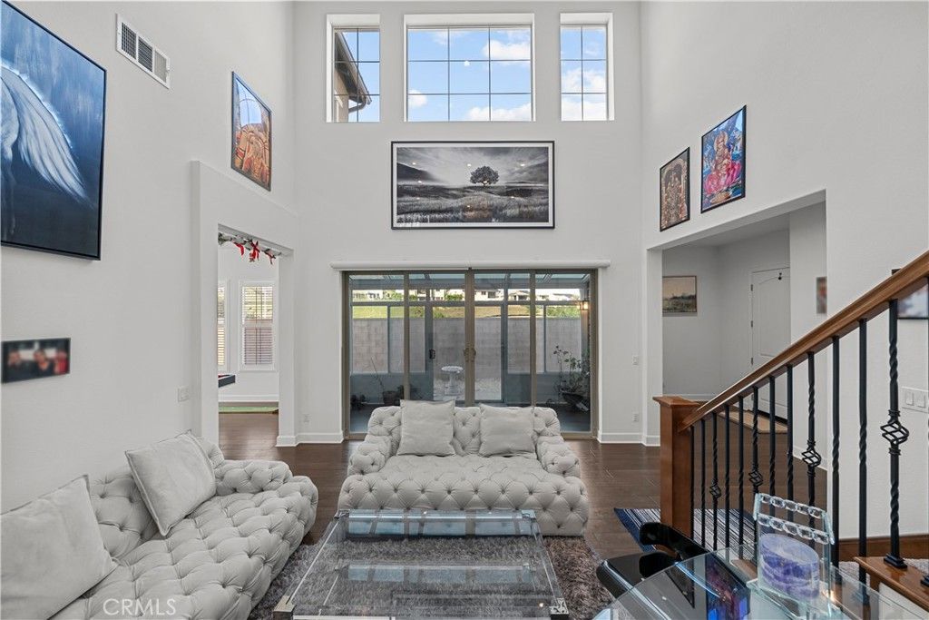 Image 29 of property listing at 8327 N Mariposa Court, Canoga Park, CA 91304