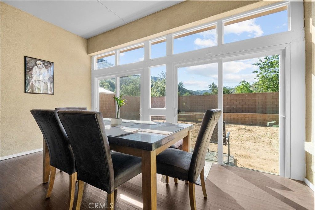 Image 40 of property listing at 8327 N Mariposa Court, Canoga Park, CA 91304