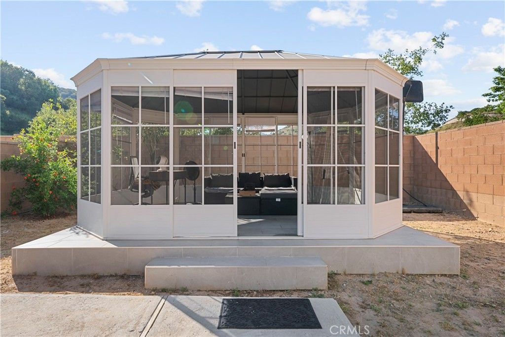 Image 48 of property listing at 8327 N Mariposa Court, Canoga Park, CA 91304